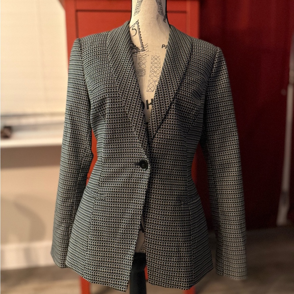 White House Black Market Gray and Black Blazer Professional Tailored Design